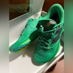 New Balance Hesi Low Basketball Shoes